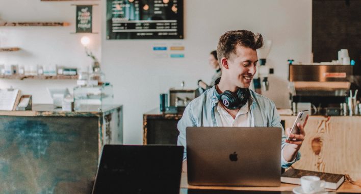 austin distel TluMvvrZ57g unsplash 1