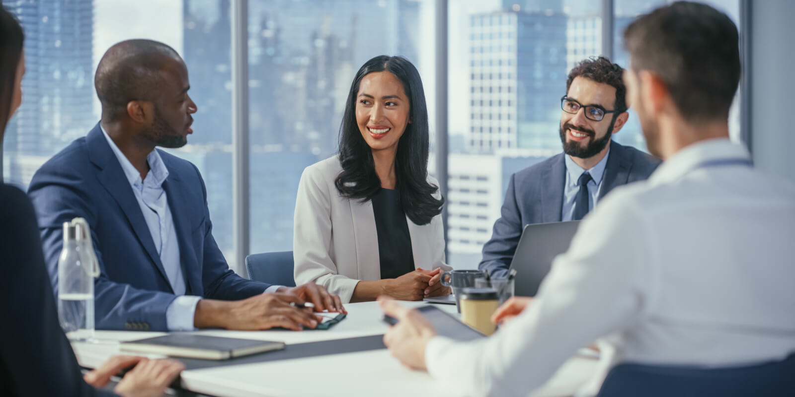 HR leader addressing AI anxiety at work in a team meeting on digital change